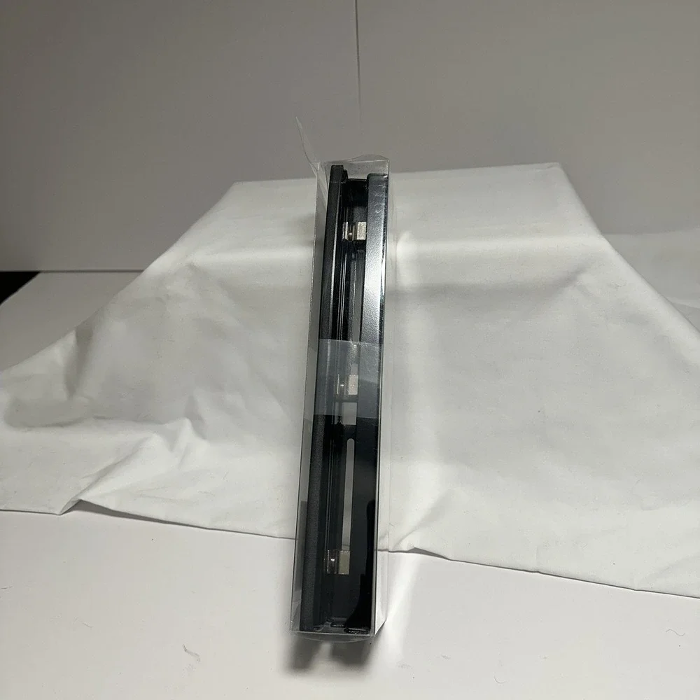 B2C Adjustable 3 Hole Punch New Sealed In Box 12‎ Sheet Capacity